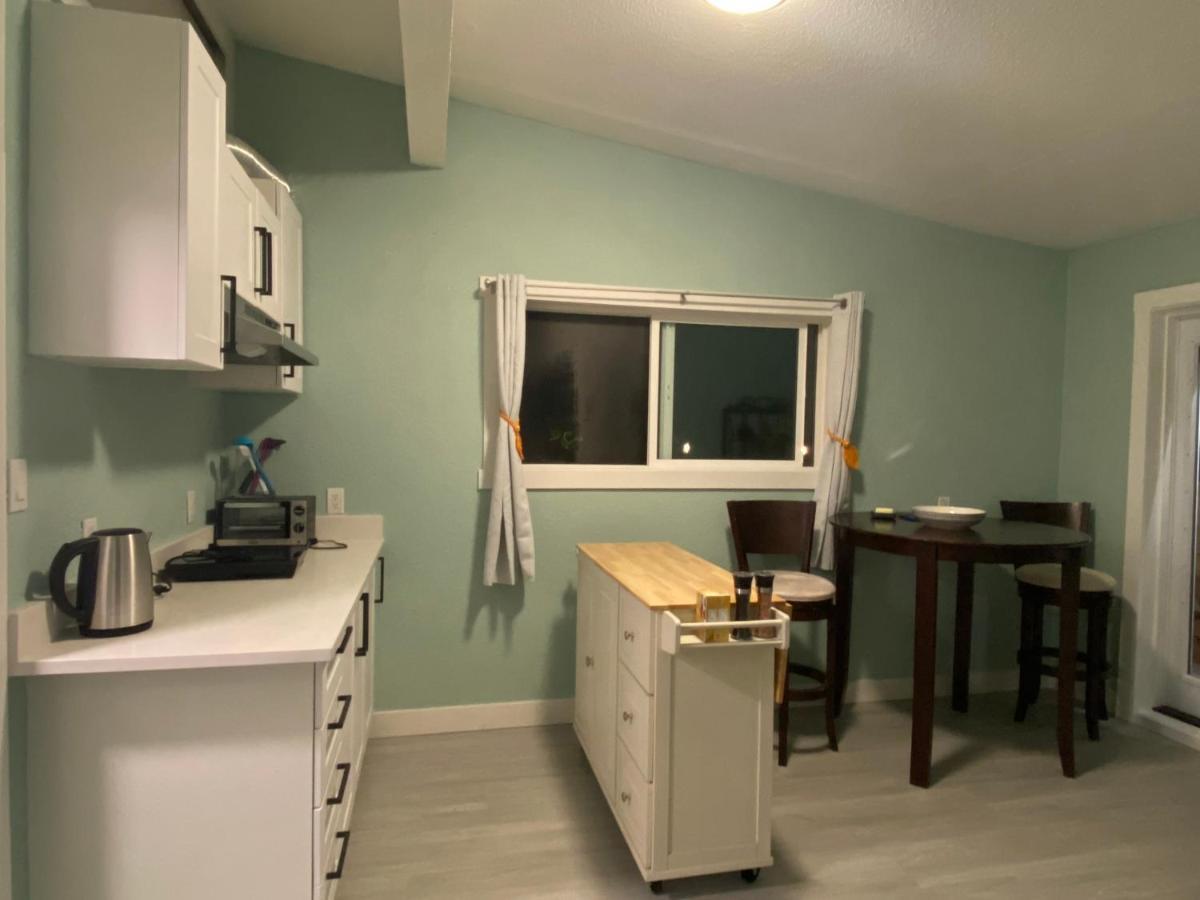Hudson Homes Bnb ビクトリア エクステリア 写真
